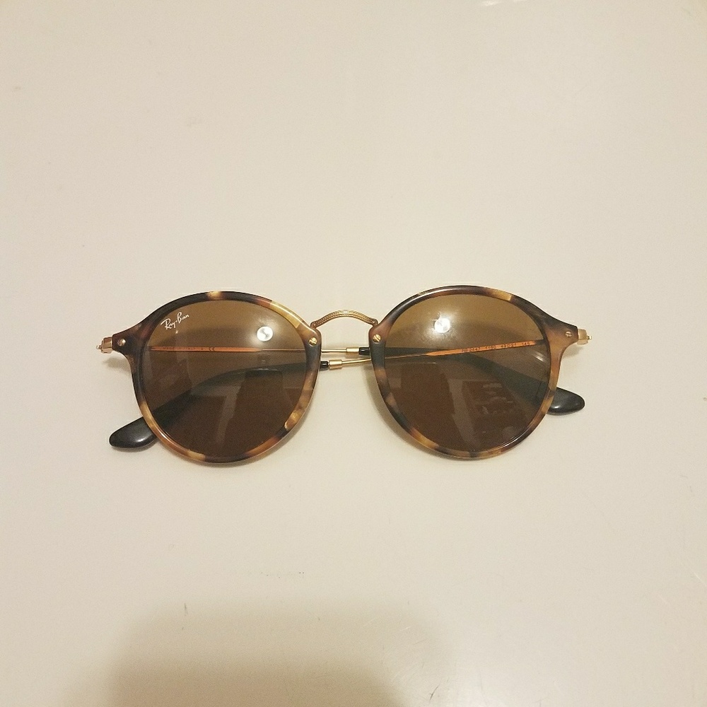Ray-Ban